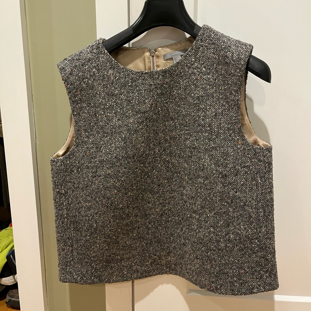 COS wool vest size 6